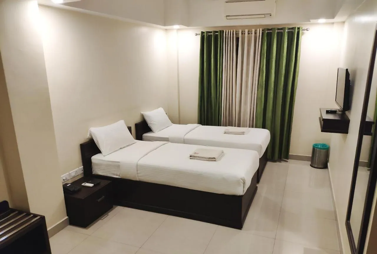 Hotel Aura Residency Thrissur